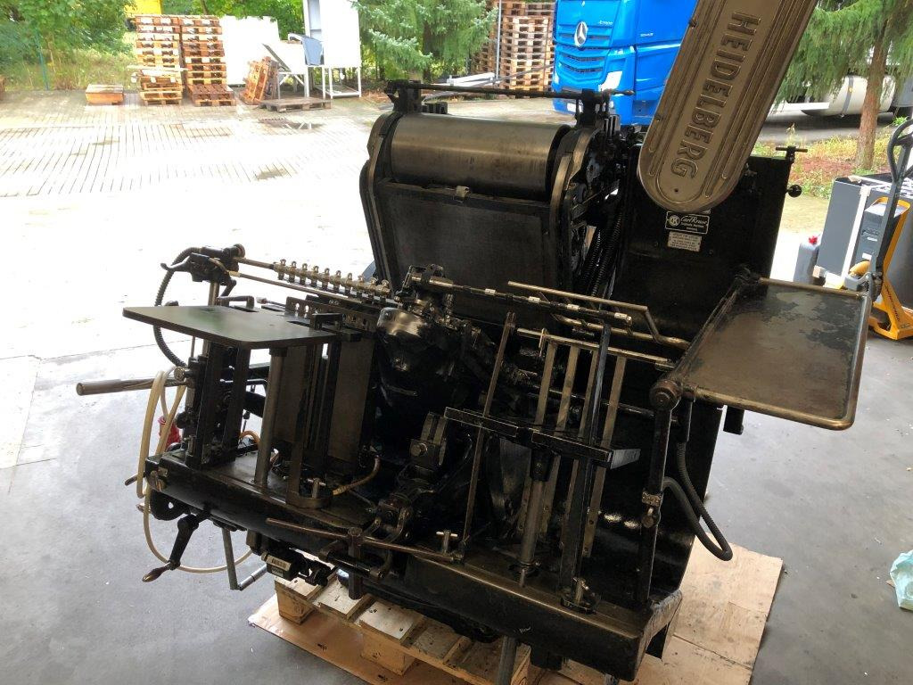 Heidelberg GT A3 - Automatic die cutter for die cutting - آلة قطع الورق: صور 1 Heidelberg GT A3 - Automatic die cutter for die cutting - آلة قطع الورق: صور 1