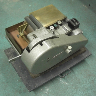 Jagenberg 150 Single Roll Edge Banding Machine - آلة تجليد: صور 1 Jagenberg 150 Single Roll Edge Banding Machine - آلة تجليد: صور 1