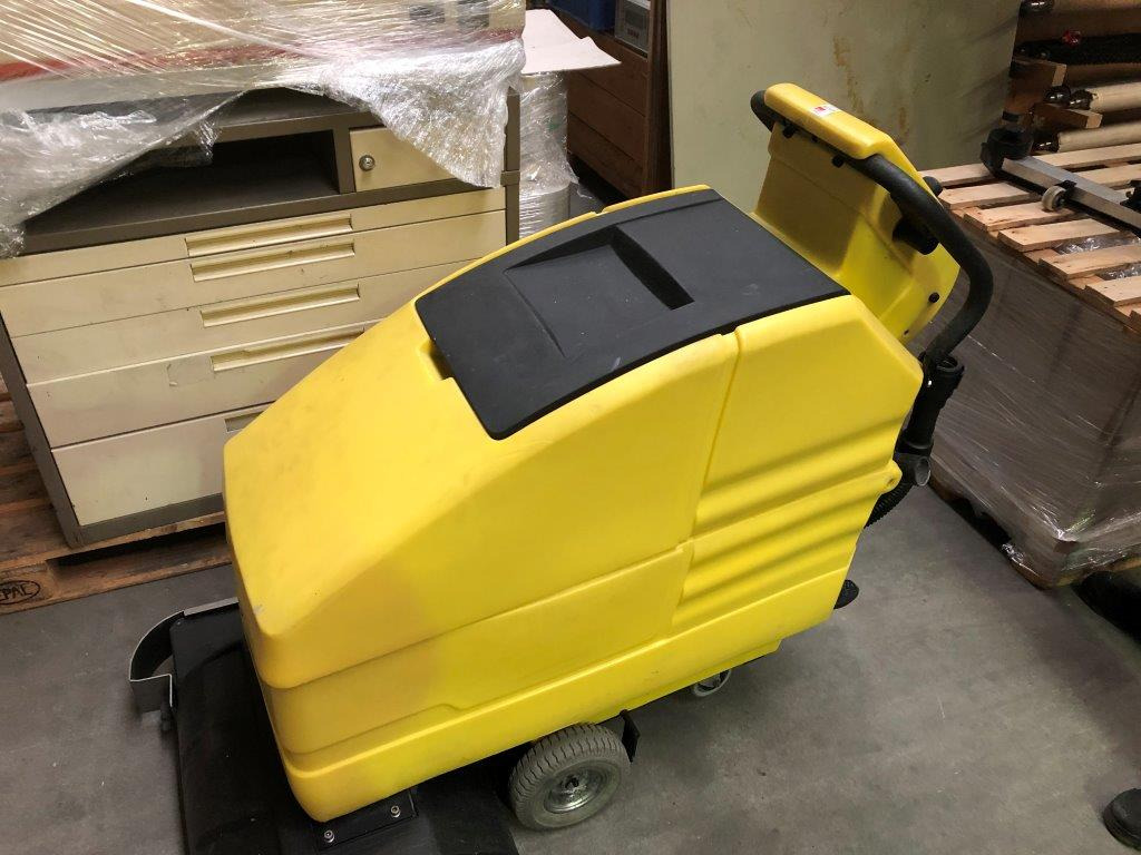 Kärcher 550 XL Bat - ماكينة فرك وتجفيف: صور 4 Kärcher 550 XL Bat - ماكينة فرك وتجفيف: صور 4