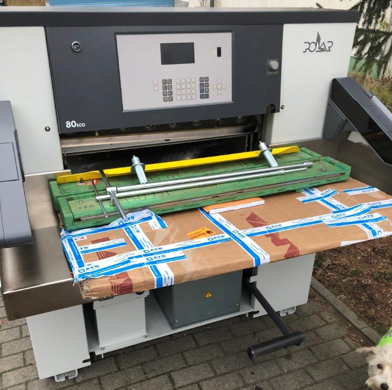 Guillotine, stack cutter or paper cutter Polar Eco 80 - آلة قطع الورق: صور 2 Guillotine, stack cutter or paper cutter Polar Eco 80 - آلة قطع الورق: صور 2
