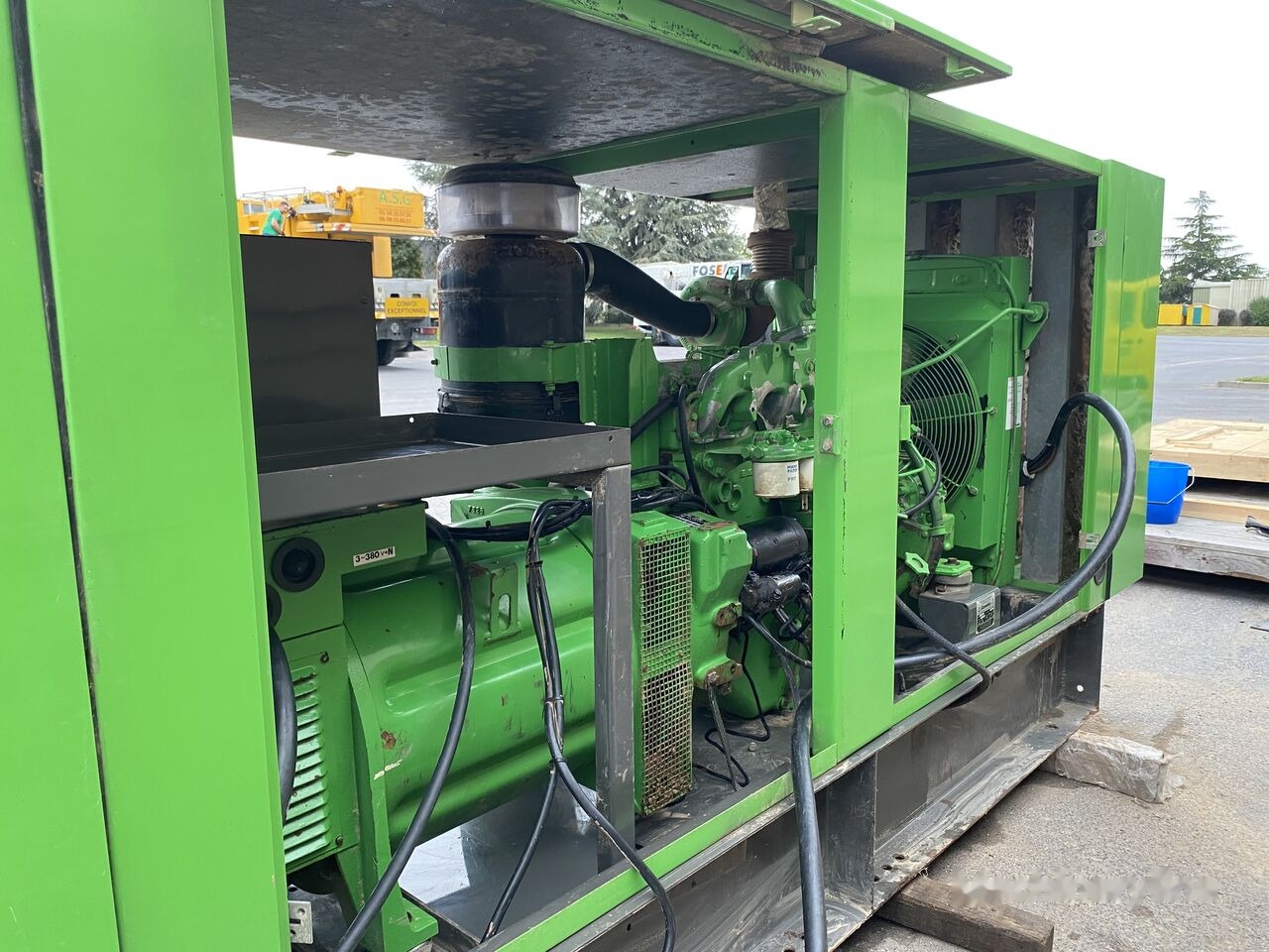 IVECO 100 kVa 8061 - مجموعة المولدات: صور 2 IVECO 100 kVa 8061 - مجموعة المولدات: صور 2
