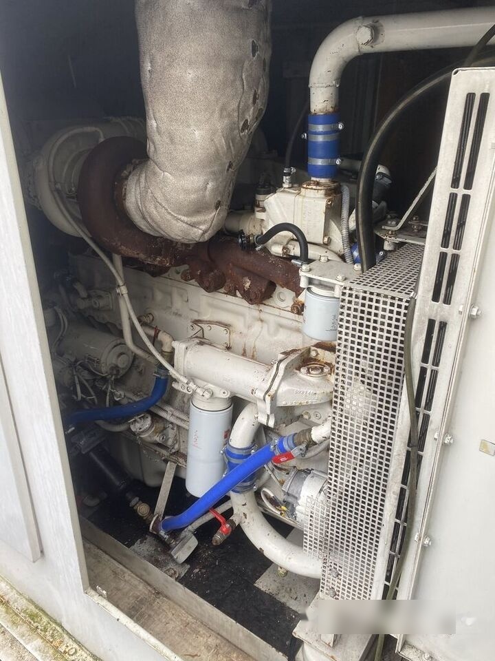 SDMO 330 kVa Cummins - مجموعة المولدات: صور 5 SDMO 330 kVa Cummins - مجموعة المولدات: صور 5