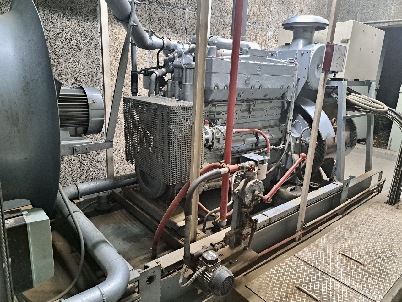 SDMO 350 kVa Cummins NTTA855 - مجموعة المولدات: صور 2 SDMO 350 kVa Cummins NTTA855 - مجموعة المولدات: صور 2
