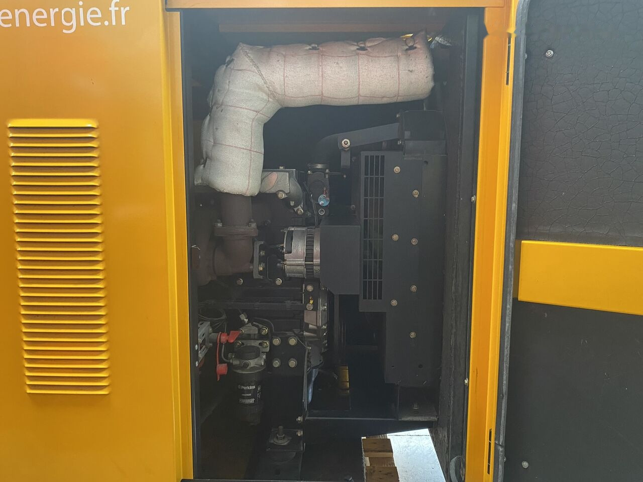 SDMO Perkins 75 kVa Diesel - مجموعة المولدات: صور 3 SDMO Perkins 75 kVa Diesel - مجموعة المولدات: صور 3