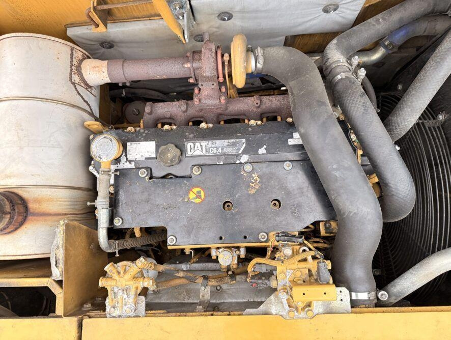 CAT 323DL - حفارات زحافة: صور 3 CAT 323DL - حفارات زحافة: صور 3