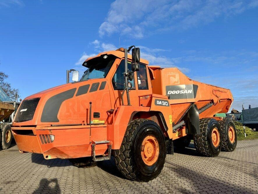 Doosan DA30 - شاحنة مفصلية: صور 2 Doosan DA30 - شاحنة مفصلية: صور 2