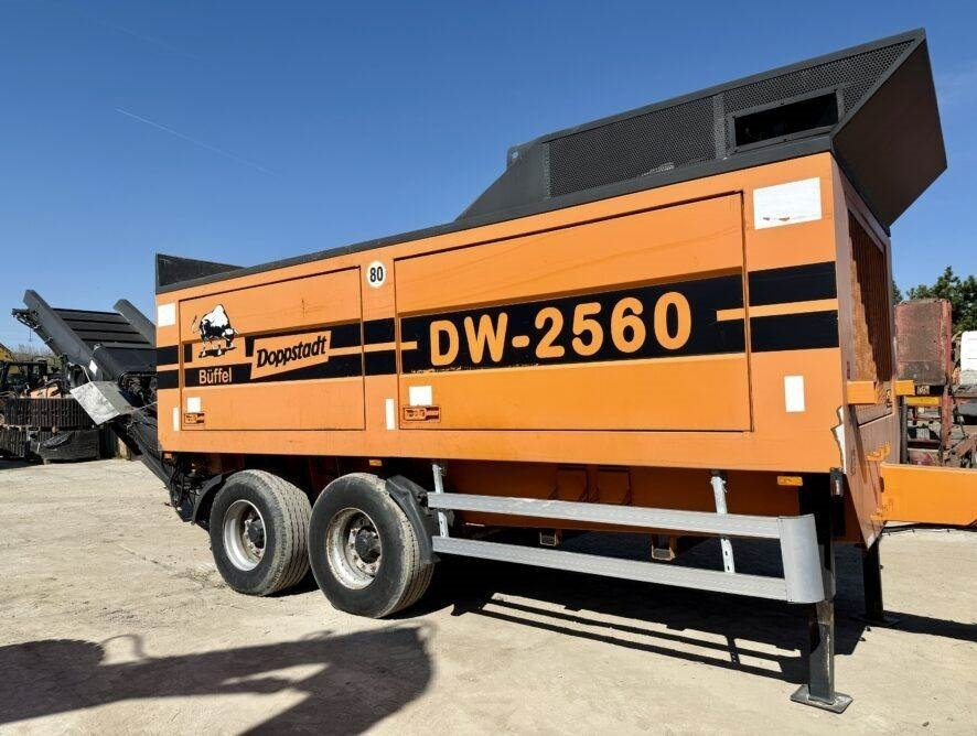 Doppstadt DW2560 - آلة تمزيق صناعية: صور 1 Doppstadt DW2560 - آلة تمزيق صناعية: صور 1