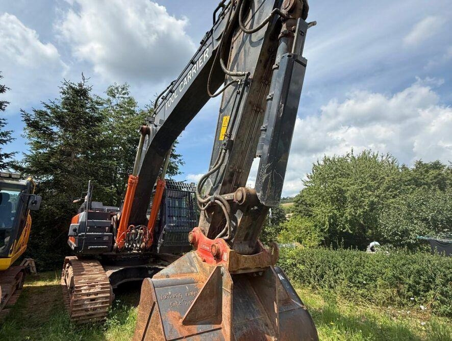 Hitachi KTEG KTS390-6 LCN - حفارات زحافة: صور 4 Hitachi KTEG KTS390-6 LCN - حفارات زحافة: صور 4