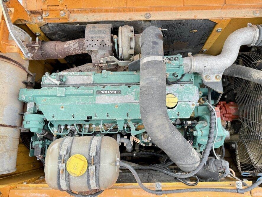 Volvo EC290CL - حفارات زحافة: صور 4 Volvo EC290CL - حفارات زحافة: صور 4