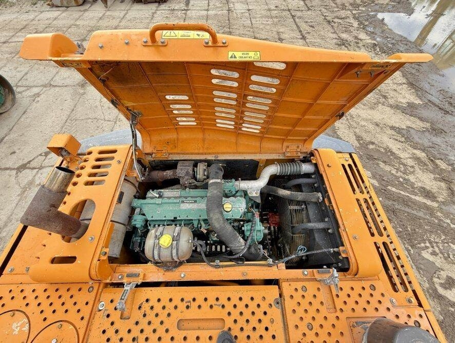 Volvo EC290CL - حفارات زحافة: صور 3 Volvo EC290CL - حفارات زحافة: صور 3