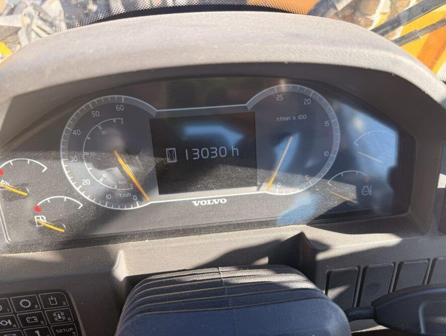 Volvo L110H - اللودر بعجل: صور 3 Volvo L110H - اللودر بعجل: صور 3