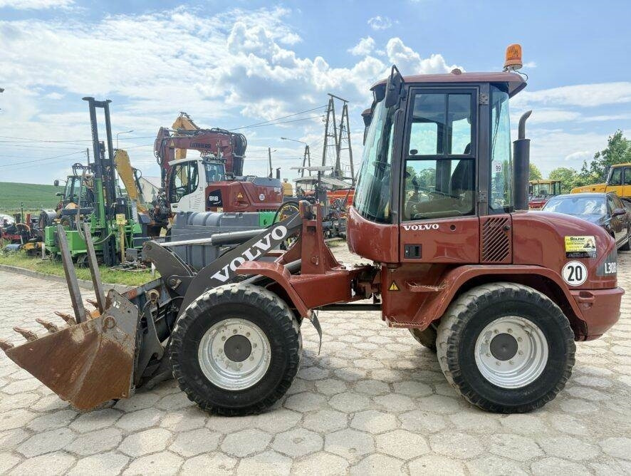 Volvo L30B Pro - اللودر بعجل: صور 3 Volvo L30B Pro - اللودر بعجل: صور 3