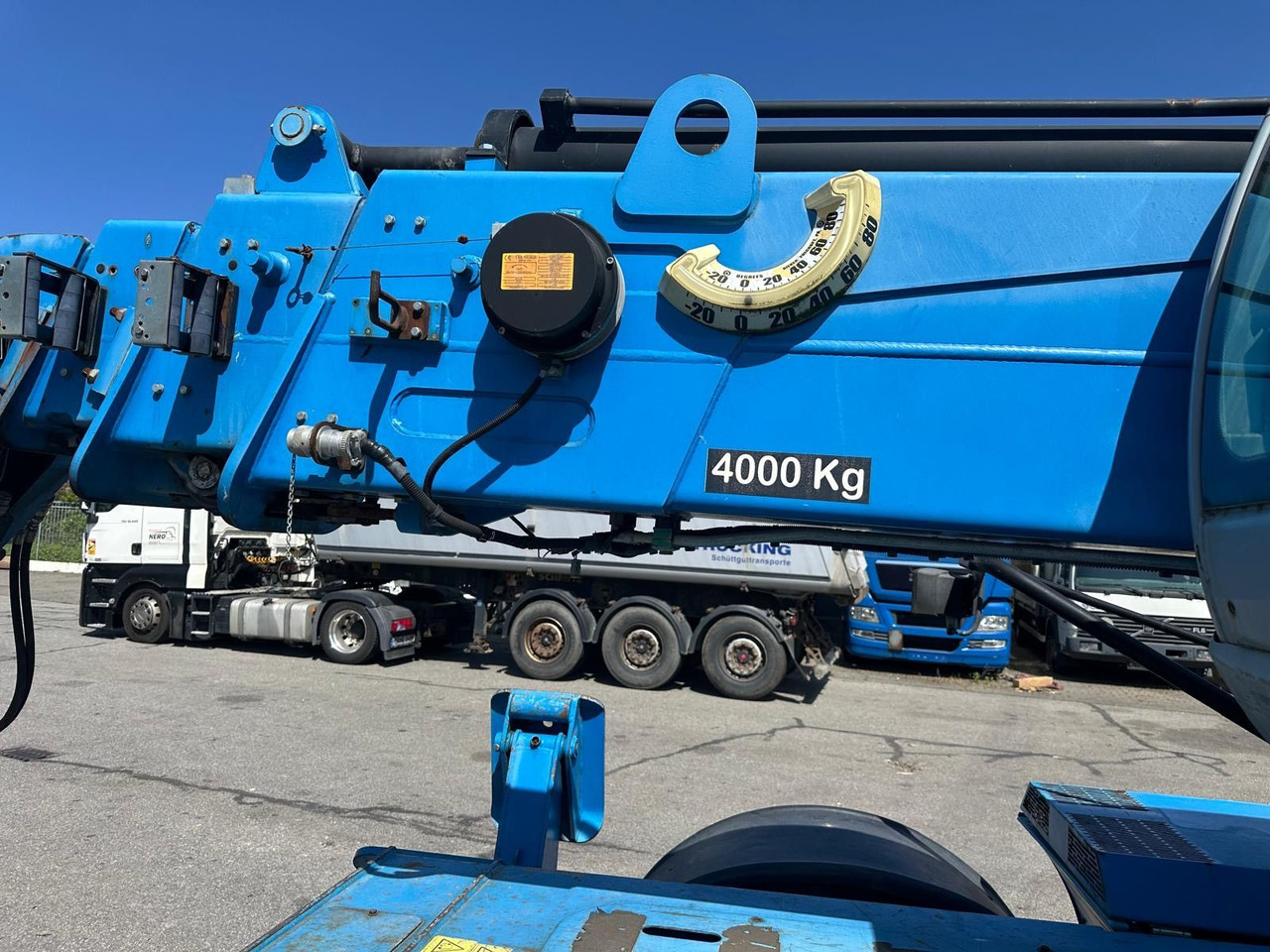 Genie Terex GTH 4018 SR/4x4/ ROTO - مصاعد الازدهار محمولة على شاحنة: صور 5 Genie Terex GTH 4018 SR/4x4/ ROTO - مصاعد الازدهار محمولة على شاحنة: صور 5