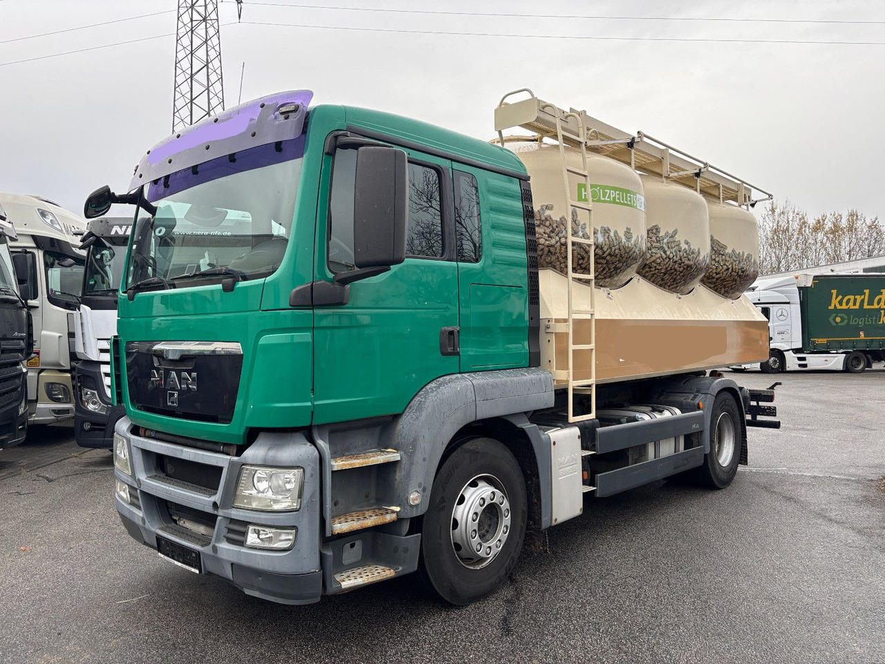 MAN TGS 18.440 Silo/Waage/Kompressor/40m Schlauch - شاحنة صهريج: صور 2 MAN TGS 18.440 Silo/Waage/Kompressor/40m Schlauch - شاحنة صهريج: صور 2