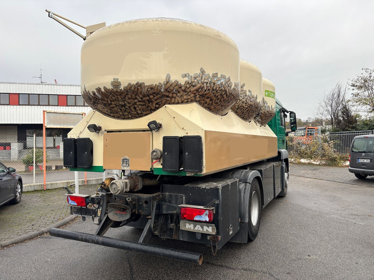 MAN TGS 18.440 Silo/Waage/Kompressor/40m Schlauch - شاحنة صهريج: صور 5 MAN TGS 18.440 Silo/Waage/Kompressor/40m Schlauch - شاحنة صهريج: صور 5