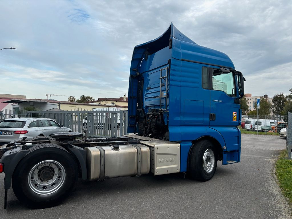 MAN TGX 18.440 480 Retarder/2 Tanks - شاحنة جرار: صور 4 MAN TGX 18.440 480 Retarder/2 Tanks - شاحنة جرار: صور 4