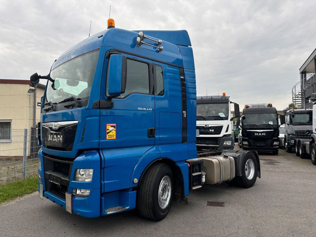 MAN TGX 18.440 480 Retarder/2 Tanks - شاحنة جرار: صور 2 MAN TGX 18.440 480 Retarder/2 Tanks - شاحنة جرار: صور 2
