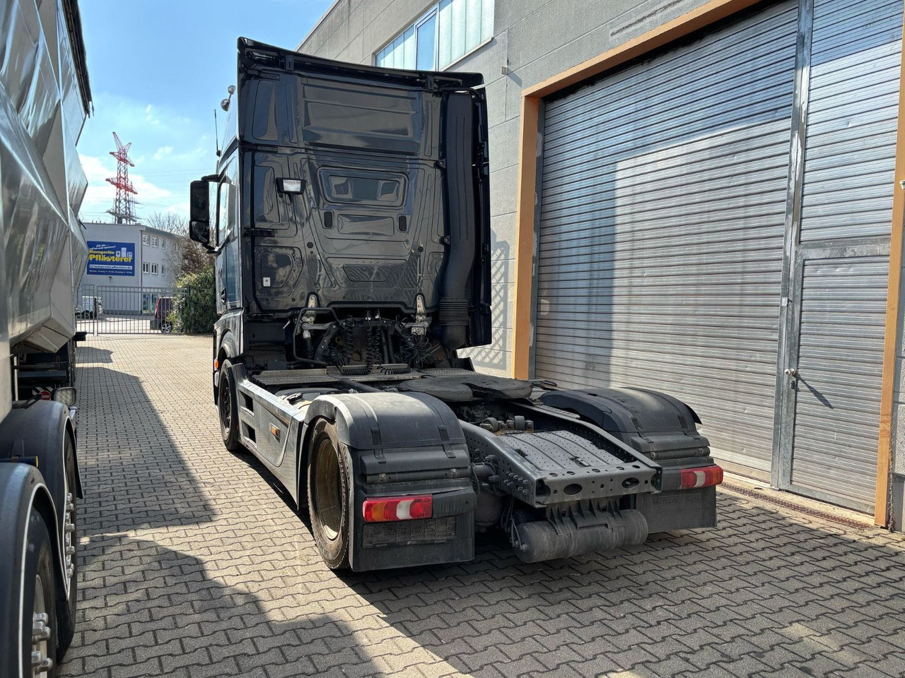 Mercedes-Benz Actros 1851 Retarder/Luft/Klima - شاحنة جرار: صور 4 Mercedes-Benz Actros 1851 Retarder/Luft/Klima - شاحنة جرار: صور 4