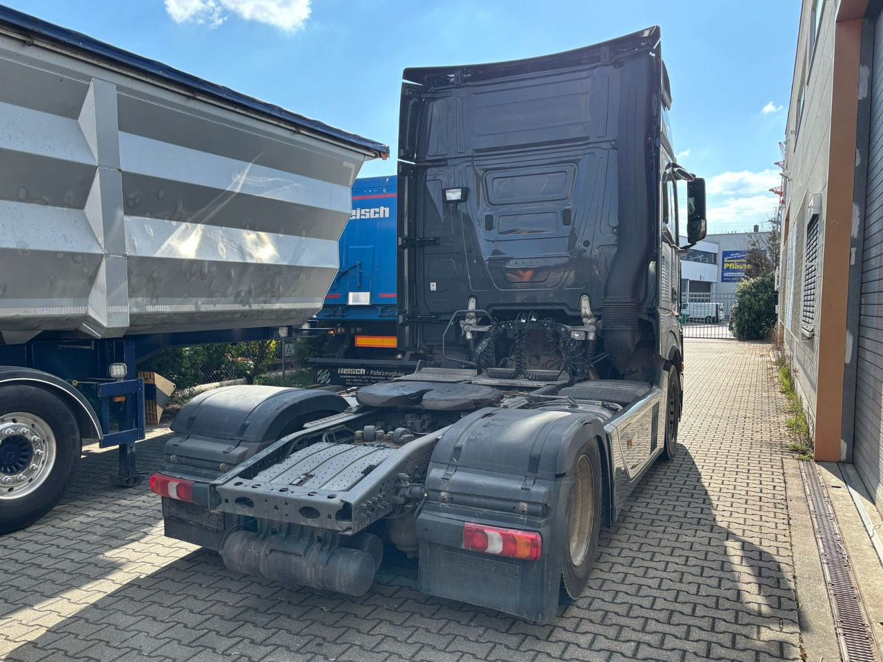 Mercedes-Benz Actros 1851 Retarder/Luft/Klima - شاحنة جرار: صور 5 Mercedes-Benz Actros 1851 Retarder/Luft/Klima - شاحنة جرار: صور 5