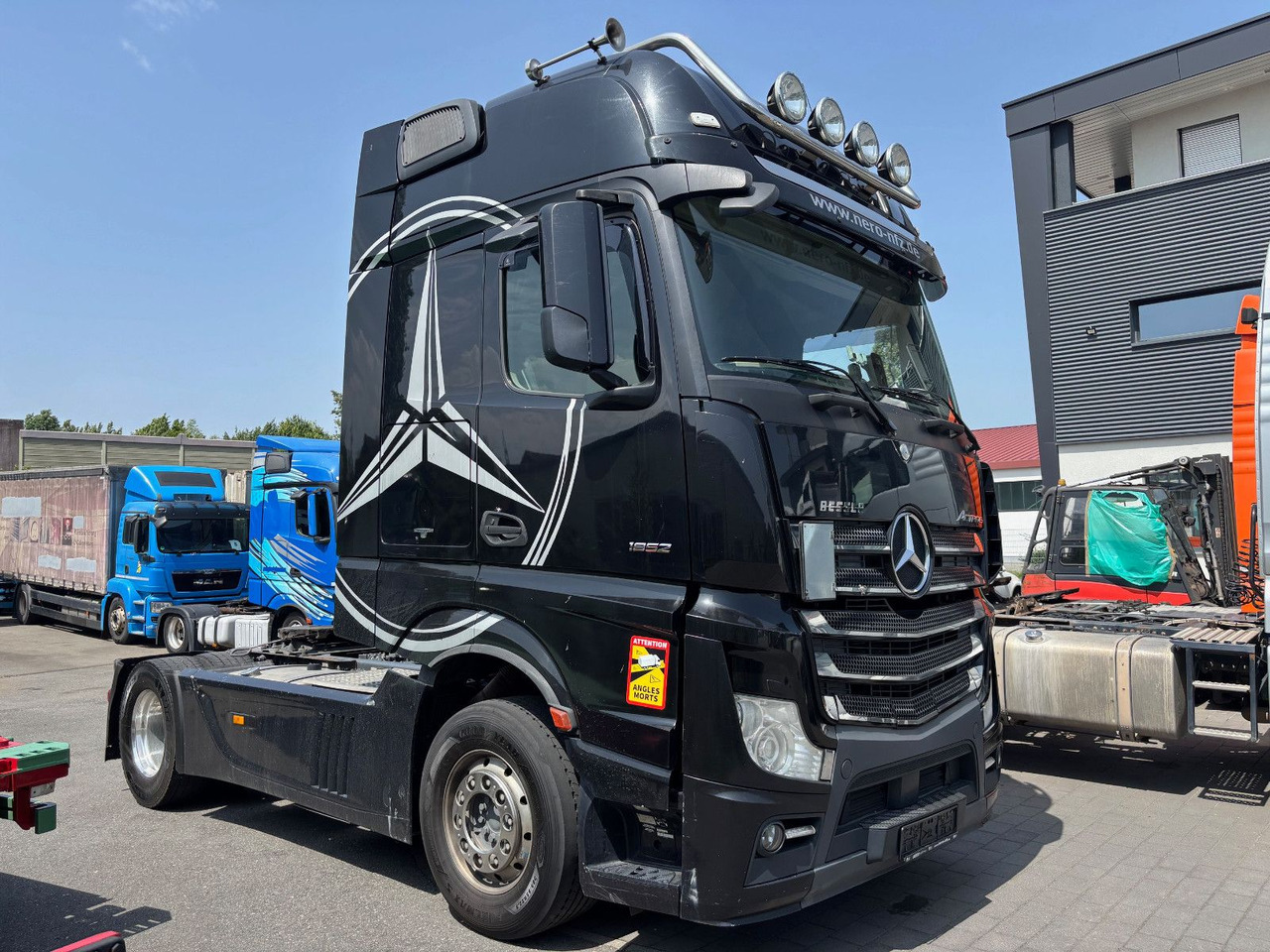 Mercedes-Benz Actros 1852 Giga Space kein 1853 1851 - شاحنة جرار: صور 1 Mercedes-Benz Actros 1852 Giga Space kein 1853 1851 - شاحنة جرار: صور 1