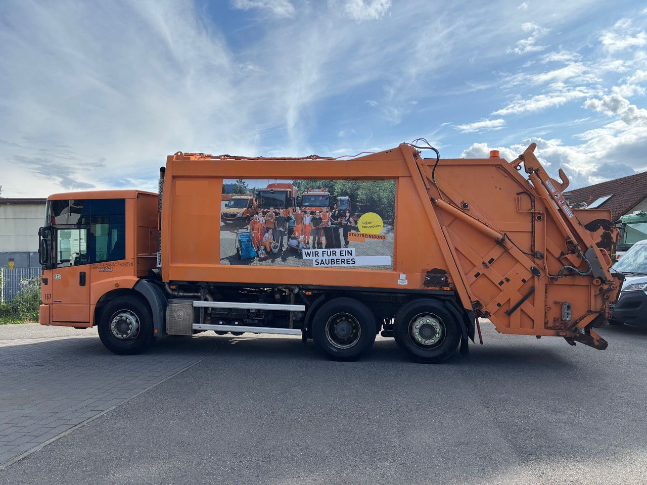 Mercedes-Benz Econic 2633 - شاحنة القمامة: صور 3 Mercedes-Benz Econic 2633 - شاحنة القمامة: صور 3