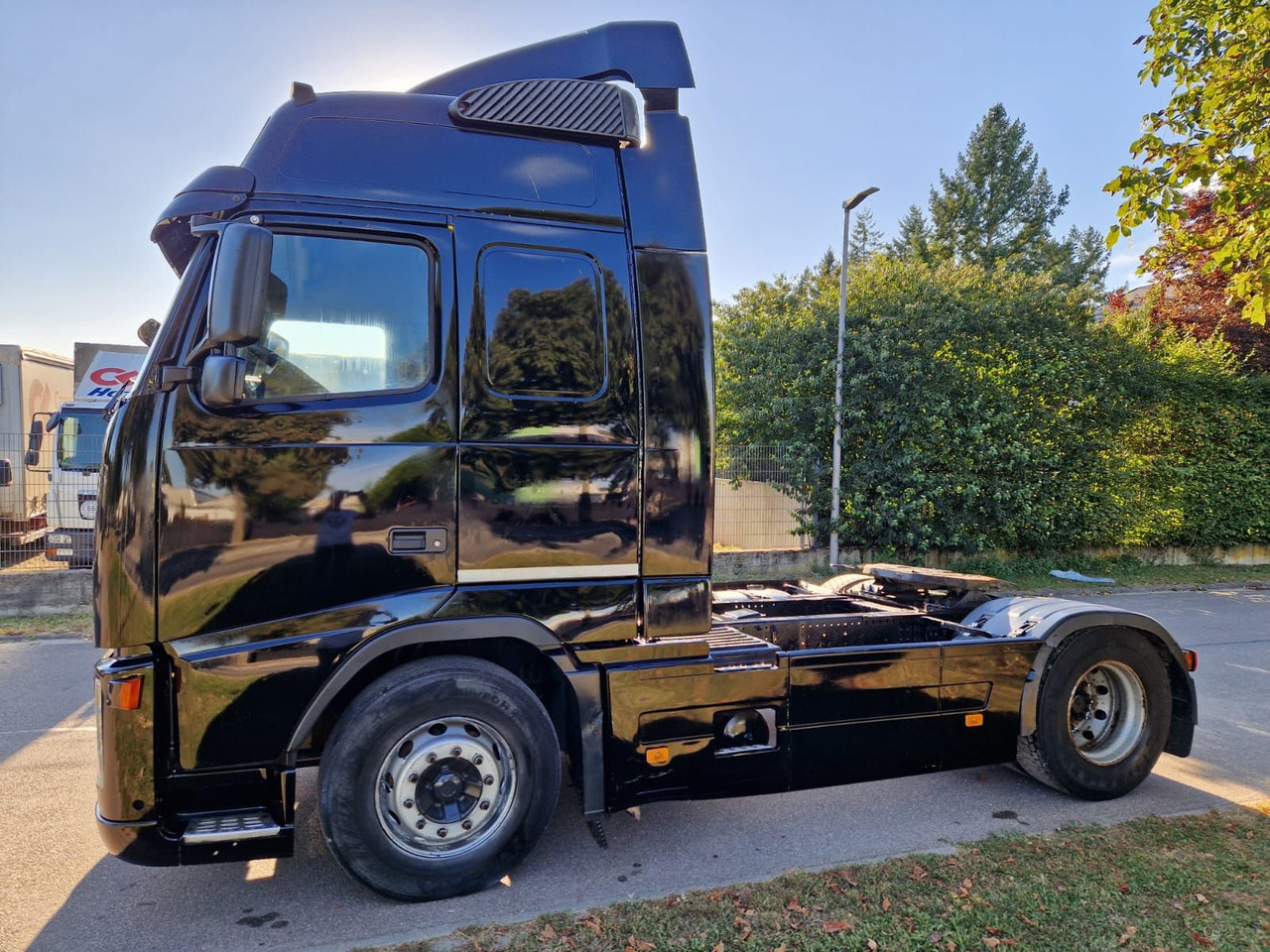 Volvo FH 560 TOP ZUSTAND - شاحنة جرار: صور 1 Volvo FH 560 TOP ZUSTAND - شاحنة جرار: صور 1
