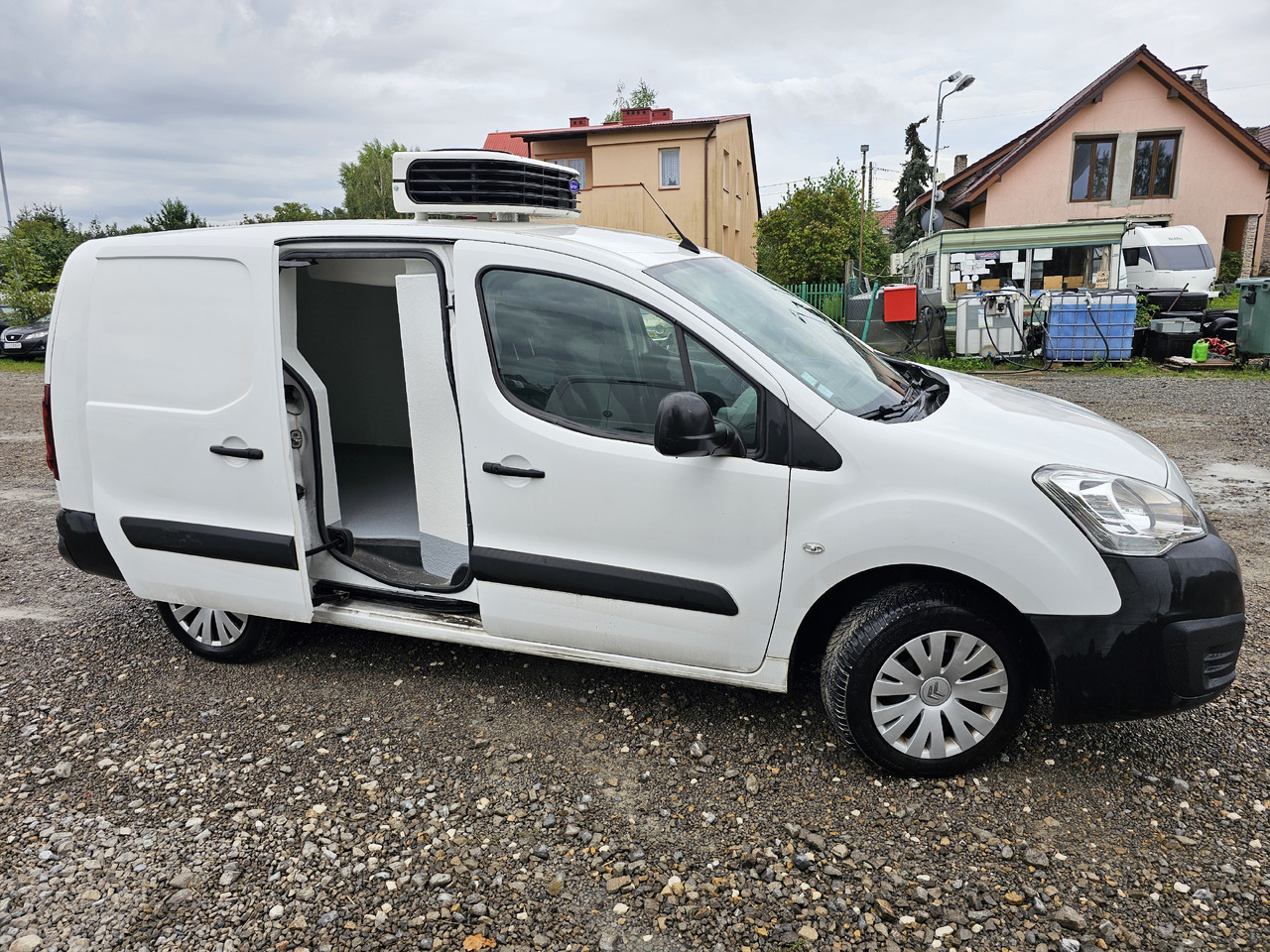 CITROËN Berlingo long chlodnia mroznia carrier Klima EURO6 - الشاحنات الصغيرة المبردة: صور 2 CITROËN Berlingo long chlodnia mroznia carrier Klima EURO6 - الشاحنات الصغيرة المبردة: صور 2