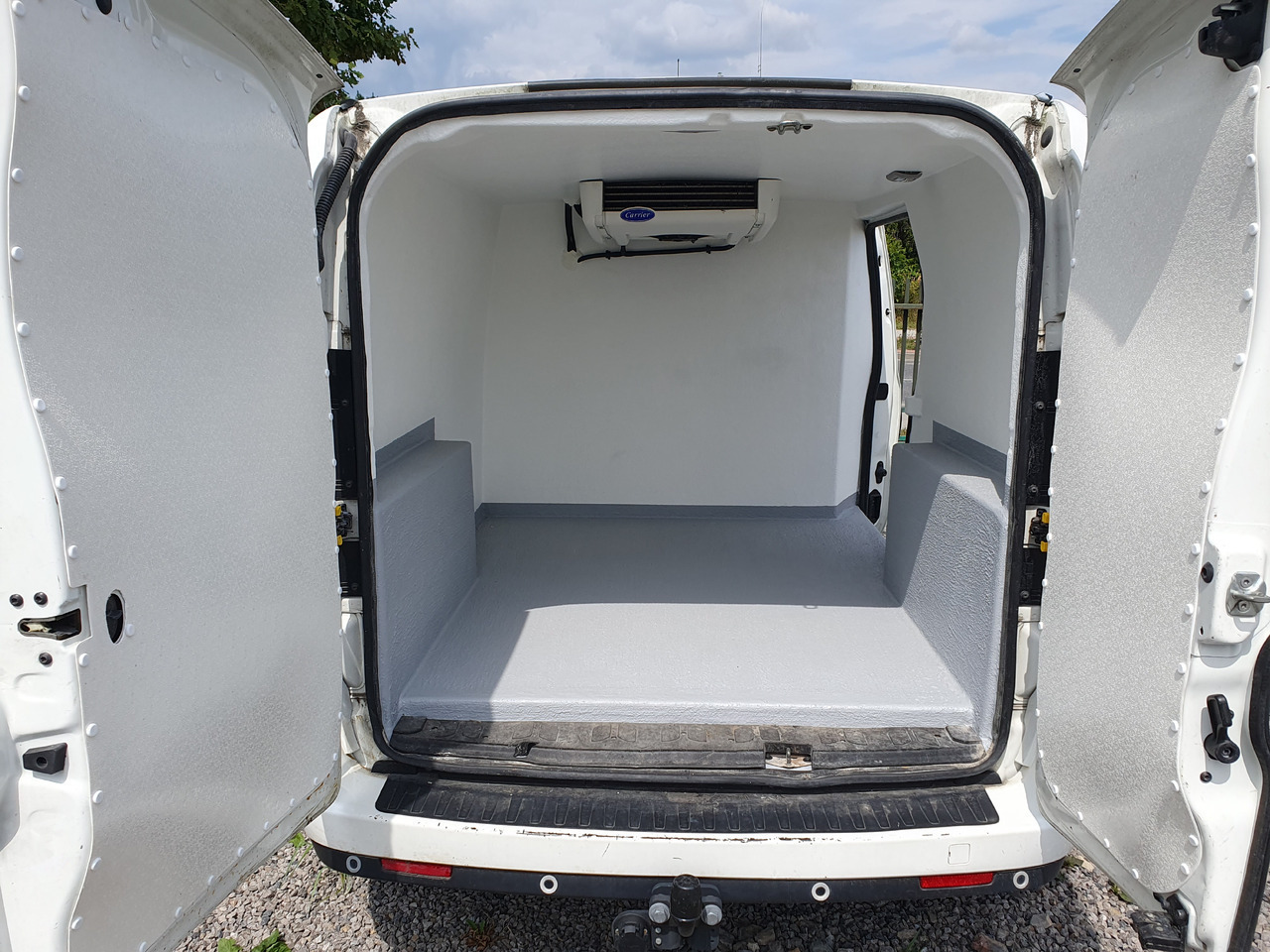 FIAT DOBLO LONG CHLODNIA carrier+230v KLIMA EURO6 - الشاحنات الصغيرة المبردة: صور 2 FIAT DOBLO LONG CHLODNIA carrier+230v KLIMA EURO6 - الشاحنات الصغيرة المبردة: صور 2