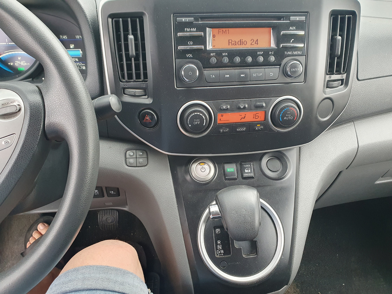 Nissan e-NV200 ELEKTRYK 40 Kwh 250 -300 km klima kamera - فان المدمجة, فان كهربائية: صور 4 Nissan e-NV200 ELEKTRYK 40 Kwh 250 -300 km klima kamera - فان المدمجة, فان كهربائية: صور 4