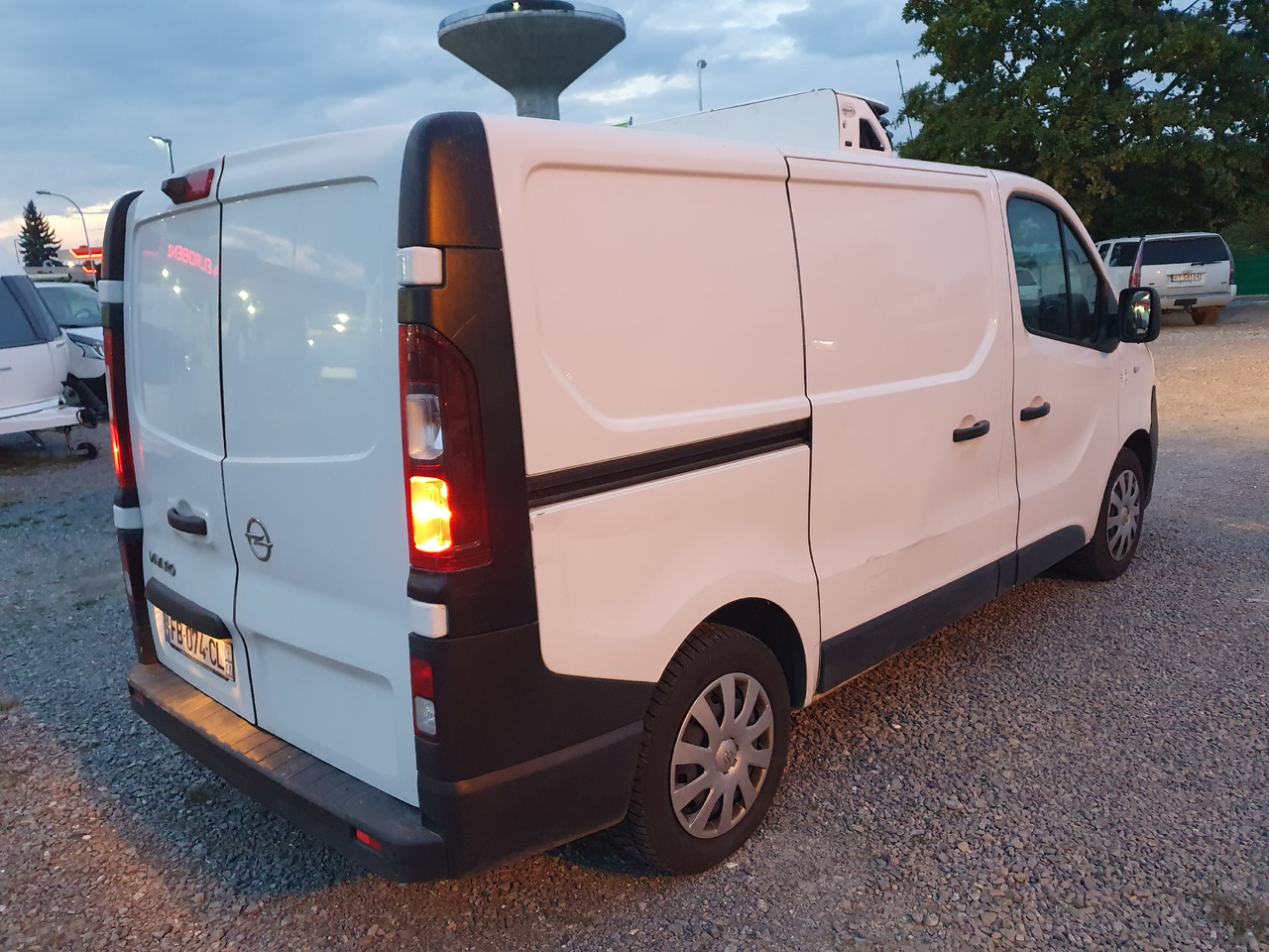 Opel VIVARO CHLODNIA CARRIER+230V KLIMA NAVI EURO6 [ Copy ] [ Copy ] [ Copy ] إيجار Opel VIVARO CHLODNIA CARRIER+230V KLIMA NAVI EURO6 [ Copy ] [ Copy ] [ Copy ]: صور 6