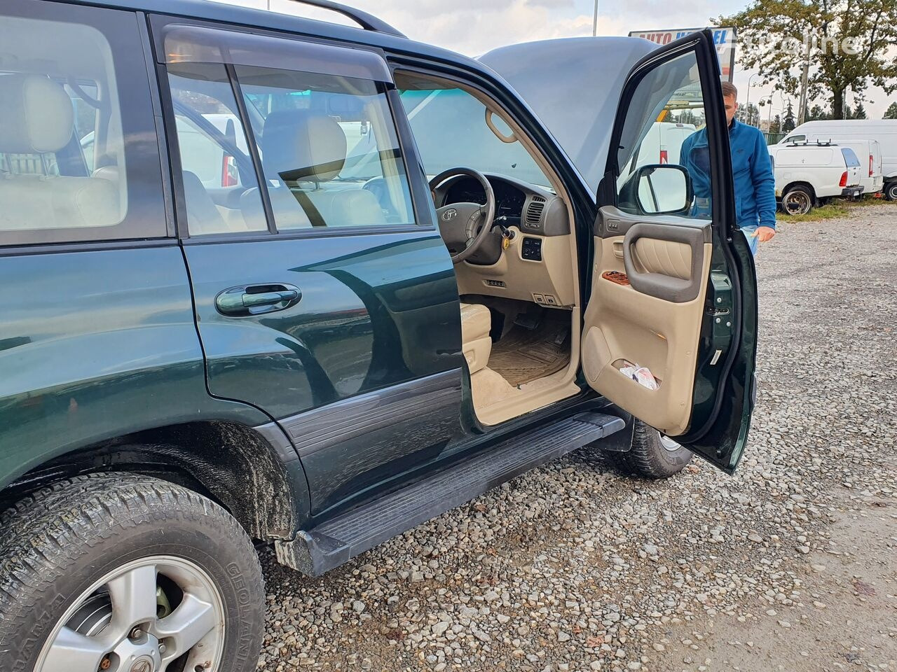Toyota LAND CRUISER 100 4,2 TD KLIMA 7 OSOB - سيارة: صور 4 Toyota LAND CRUISER 100 4,2 TD KLIMA 7 OSOB - سيارة: صور 4