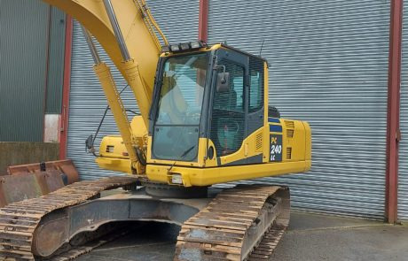 KOMATSU PC240LC-8 - حفارات زحافة: صور 2 KOMATSU PC240LC-8 - حفارات زحافة: صور 2