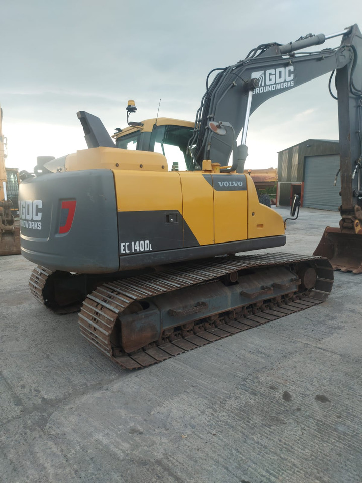 Volvo EC 140 DL - حفارات زحافة: صور 1 Volvo EC 140 DL - حفارات زحافة: صور 1