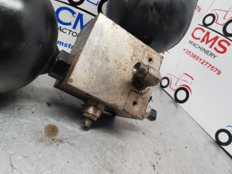 Claas Arion 500, 600 Series 640 Brake Valve, Safety Block 0021603450, 0021603451 - صمام الفرامل - جرار: صور 4 Claas Arion 500, 600 Series 640 Brake Valve, Safety Block 0021603450, 0021603451 - صمام الفرامل - جرار: صور 4