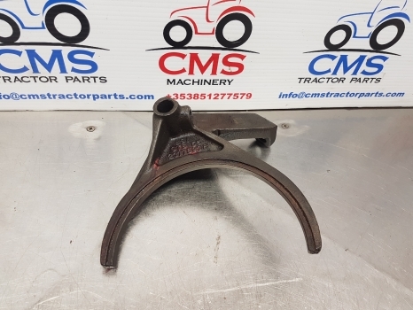 Deutz D7807c, 06, 07, Dx 3.90, D 6806 Transmission Fork 2377893r, 02384222 - نقل الحركة - جرار: صور 1 Deutz D7807c, 06, 07, Dx 3.90, D 6806 Transmission Fork 2377893r, 02384222 - نقل الحركة - جرار: صور 1