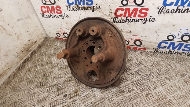 Deutz Dx 3.90, 3.70, 6807, 7007, 7207, 7807 Rear Axle Brake Support - أجزاء الفرامل - جرار: صور 1 Deutz Dx 3.90, 3.70, 6807, 7007, 7207, 7807 Rear Axle Brake Support - أجزاء الفرامل - جرار: صور 1