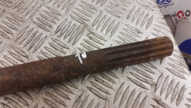 Fiat 70-90dt, 80-90dt, 72-93dt, 88-93dt 4wd Propeller Shaft 5121364 - عمود الكردان - جرار: صور 3 Fiat 70-90dt, 80-90dt, 72-93dt, 88-93dt 4wd Propeller Shaft 5121364 - عمود الكردان - جرار: صور 3