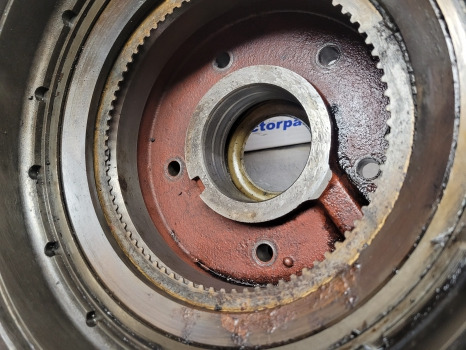 Ford 10 Series Dual Power Housing E0nn7r033aa, E0nn7n477ca, E0nn7r033ab, 83944049 - علبة التروس: صور 3 Ford 10 Series Dual Power Housing E0nn7r033aa, E0nn7n477ca, E0nn7r033ab, 83944049 - علبة التروس: صور 3