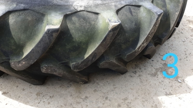 Ford 13.6 R36 Wheel 8 Stud - عجلات - جرار: صور 4 Ford 13.6 R36 Wheel 8 Stud - عجلات - جرار: صور 4