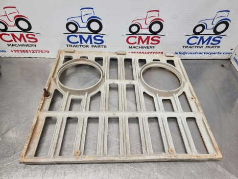 Ford 2000, 3000, 4000, 5000, 7100 Front Grille 81824198, D1nn8151b - جلوپنجره: صور 3 Ford 2000, 3000, 4000, 5000, 7100 Front Grille 81824198, D1nn8151b - جلوپنجره: صور 3