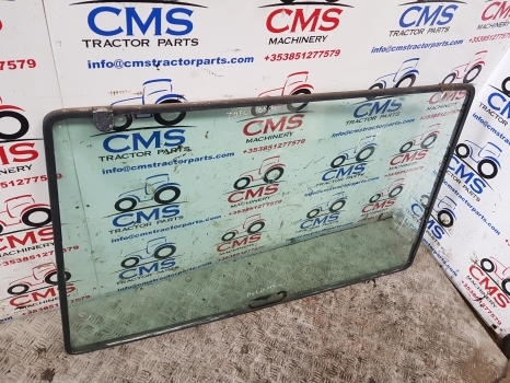 Ford 4610 Ap, Lp Cab Front Windscreen And Seal 83956746, 89403102, E3nn9403102bb - الزجاج الأمامي - جرار: صور 5 Ford 4610 Ap, Lp Cab Front Windscreen And Seal 83956746, 89403102, E3nn9403102bb - الزجاج الأمامي - جرار: صور 5