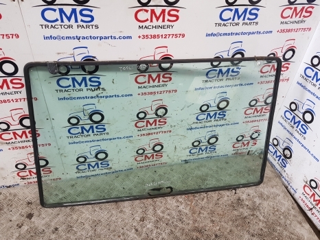Ford 4610 Ap, Lp Cab Front Windscreen And Seal 83956746, 89403102, E3nn9403102bb - الزجاج الأمامي - جرار: صور 1 Ford 4610 Ap, Lp Cab Front Windscreen And Seal 83956746, 89403102, E3nn9403102bb - الزجاج الأمامي - جرار: صور 1