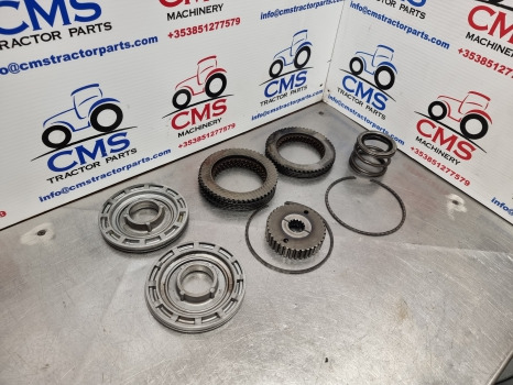 Ford 4630, 30 Series, Clutch Plate, Disc And Hub 86604372, K3660623692 - القابض و قطع الغيار: صور 2 Ford 4630, 30 Series, Clutch Plate, Disc And Hub 86604372, K3660623692 - القابض و قطع الغيار: صور 2