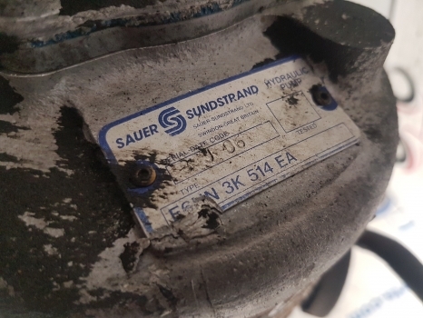 Ford 555 600, 10, 1000 Ser Steering Pump E6nn3k514ea, E6nn3k514da, D8nn3k514eb - مضخة التوجيه - جرار: صور 2 Ford 555 600, 10, 1000 Ser Steering Pump E6nn3k514ea, E6nn3k514da, D8nn3k514eb - مضخة التوجيه - جرار: صور 2