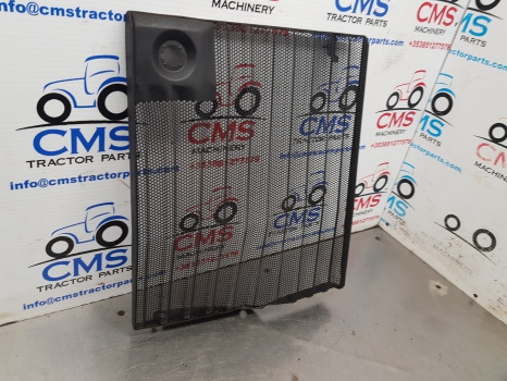 Ford 5640, 6640, 7740 Side Panel Grill Lhs E9nn8k189ac, 81875285, E9nn8k189ad - جلوپنجره: صور 2 Ford 5640, 6640, 7740 Side Panel Grill Lhs E9nn8k189ac, 81875285, E9nn8k189ad - جلوپنجره: صور 2