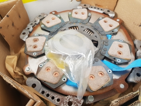 Ford 7810, 7910, 8210, Tw10, Tw5 Clutch Kit 4197g, D8nn7563ba, 633309810 - القابض و قطع الغيار - جرار: صور 3 Ford 7810, 7910, 8210, Tw10, Tw5 Clutch Kit 4197g, D8nn7563ba, 633309810 - القابض و قطع الغيار - جرار: صور 3