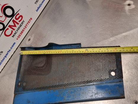 Ford 7910, 7810, 8210 Engine Side Guard, Shield Grill F0nn10n333aa11b - جلوپنجره: صور 4 Ford 7910, 7810, 8210 Engine Side Guard, Shield Grill F0nn10n333aa11b - جلوپنجره: صور 4