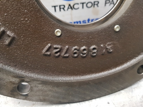 Ford New Holland 40, Ts Series Sle Transmission Plate 81869727, F0nn7h111ab - علبة التروس: صور 4 Ford New Holland 40, Ts Series Sle Transmission Plate 81869727, F0nn7h111ab - علبة التروس: صور 4
