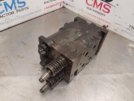 Ford Ts115, 10, Tw Tw15 Hydraulic Spool Valve Body Double E9nnb950bb , 81864873 - صمام هيدروليكي - جرار: صور 5 Ford Ts115, 10, Tw Tw15 Hydraulic Spool Valve Body Double E9nnb950bb , 81864873 - صمام هيدروليكي - جرار: صور 5