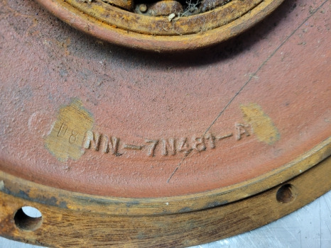 Ford Tw, 30 Series Tw15, 8530, Tw20 Dual Power Housing D8nn7n481aa, D8nn7n841ab - علبة التروس: صور 5 Ford Tw, 30 Series Tw15, 8530, Tw20 Dual Power Housing D8nn7n481aa, D8nn7n841ab - علبة التروس: صور 5